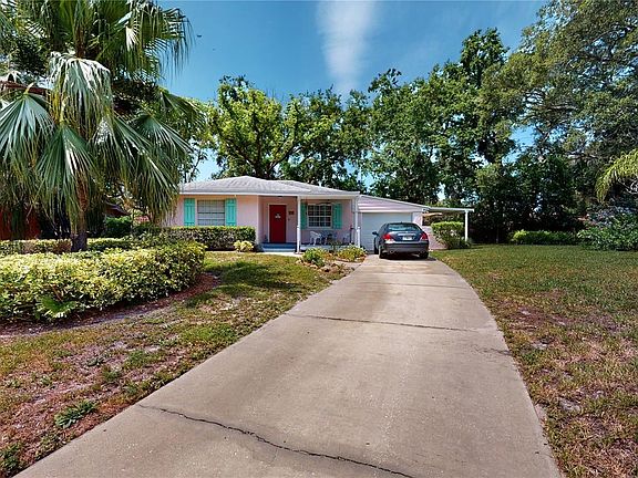 3rd image of 239 Park Cir S