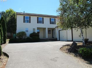 15720 NE Milton Pl, Portland, OR 97230