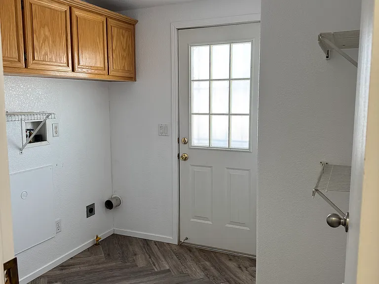 1554 N Guam St #1 — Photo 9