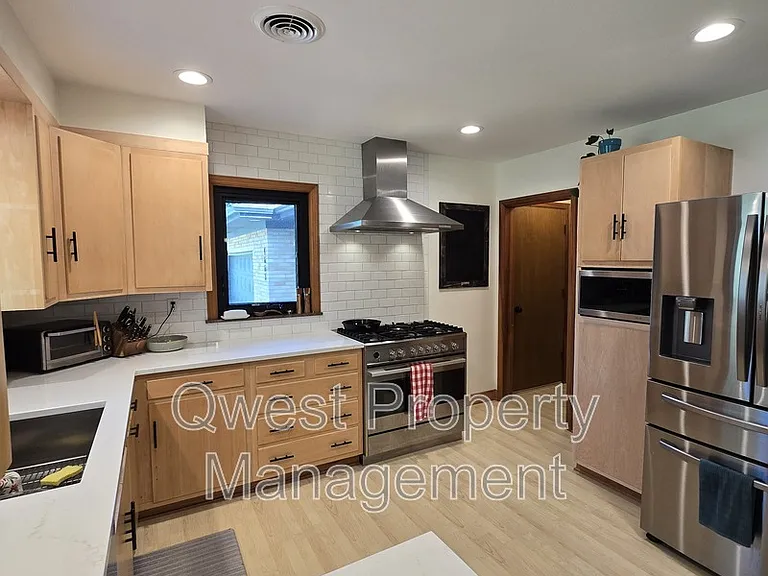 4663 Marigold St SE — Photo 7