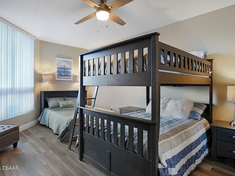 241 Riverside Dr #208 — Photo 23