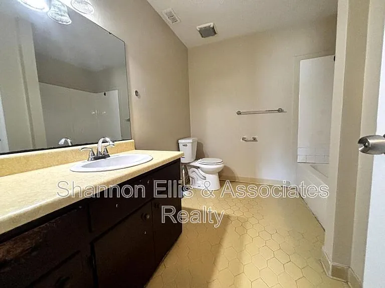 405 Elder Rd — Photo 6