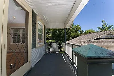 Building Photo - 658 42nd St