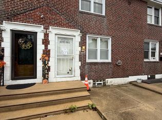 7650 Sherwood Rd, Philadelphia, PA 19151