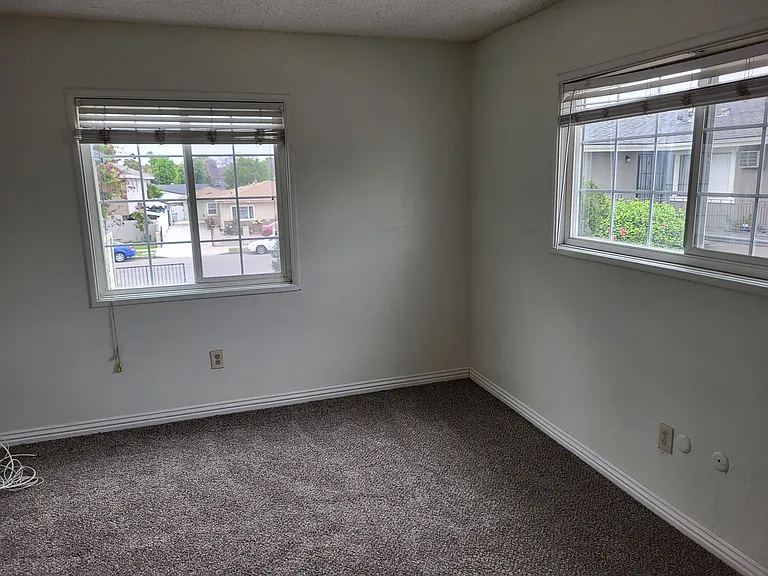 1141 N West St — Photo 6