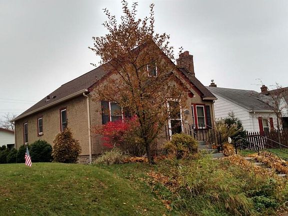 5th image of 838 Geranium Ave E