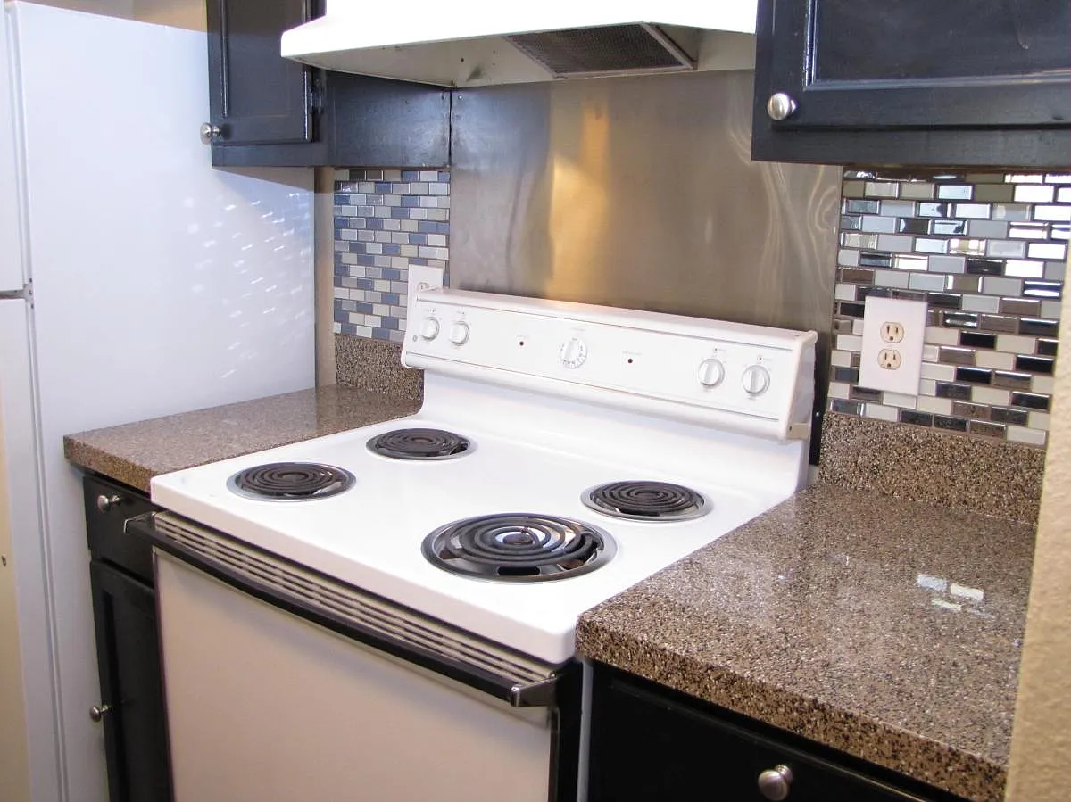 1 bed, 700 sqft, $675 — Photo 4