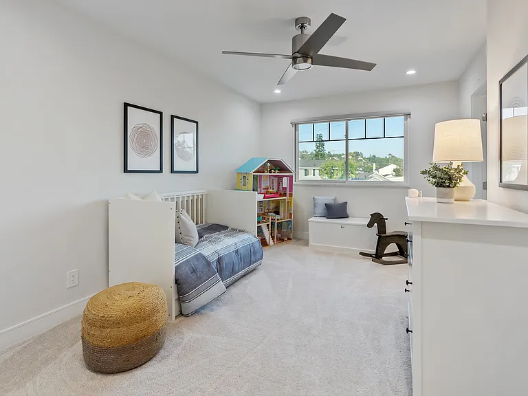 11951 Gladstone Dr — Photo 22