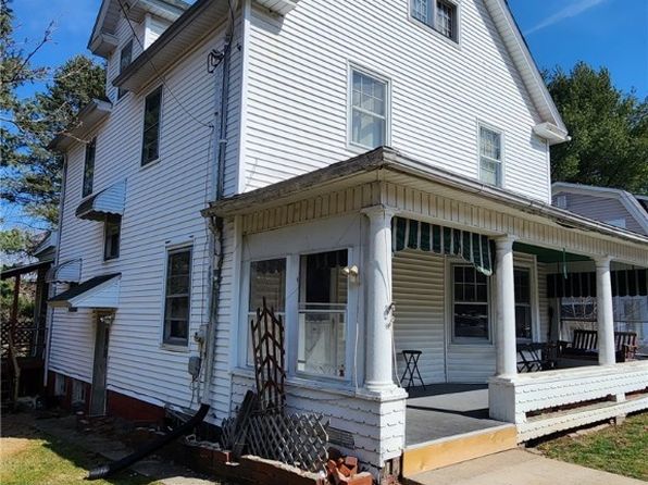 407 Main St, Bowerston, OH 44695