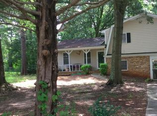 3137 Macedonia Ct, Powder Springs, GA 30127