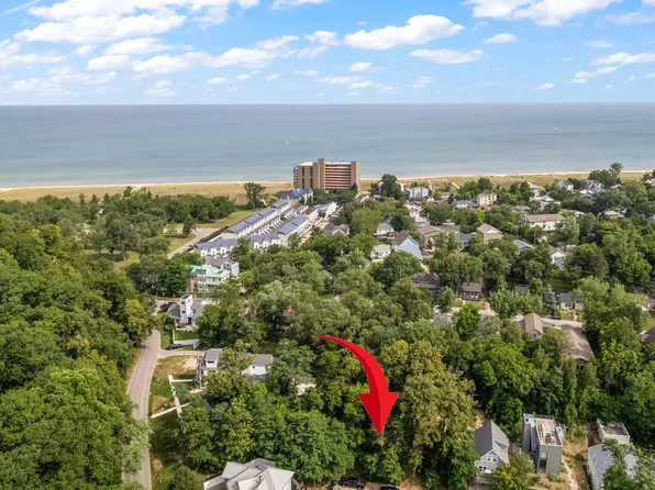 70 Arndt St, Michigan City, IN 46360