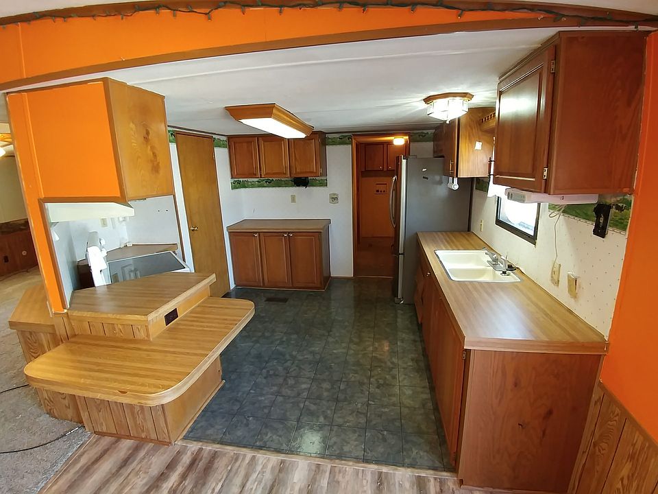 1st image of 40 Berry Ln