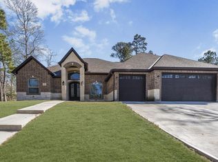 2172 Greentree Dr, Huntsville, TX 77340