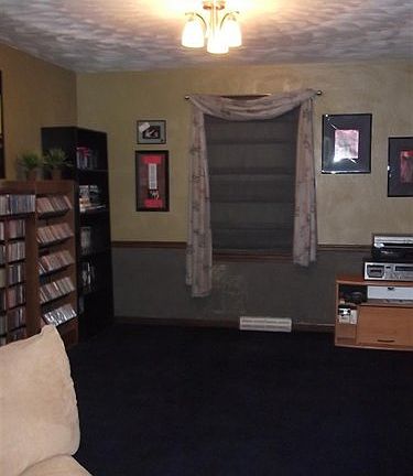 5th image of 6702 Applewood Blvd