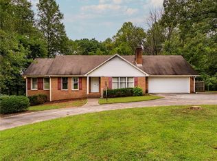 2305 Carlford Rd, Pleasant Garden, NC 27313