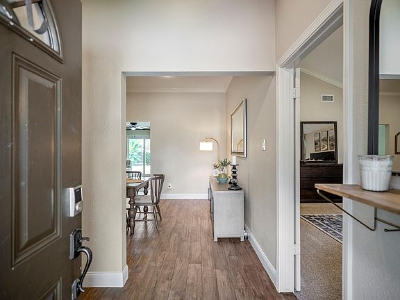 5th image of 20311 Lake Sherwood Dr