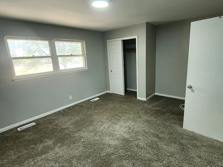 6733 Nebraska Ave — Photo 8