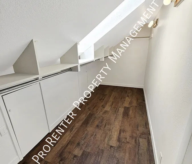 975 E Essex Court Way #3 — Photo 17