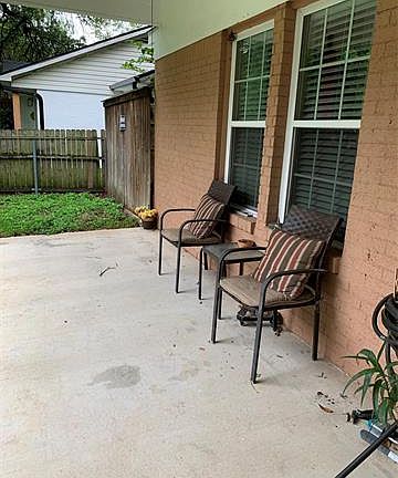 3rd image of 729 Lynda Dr