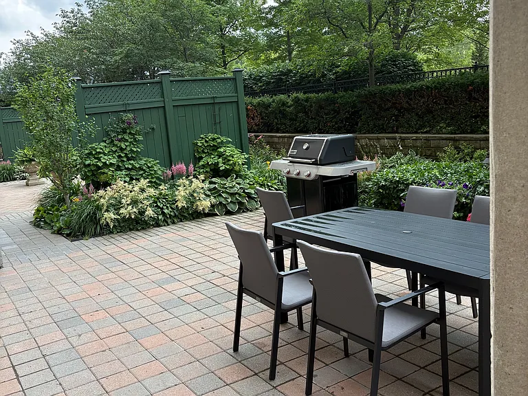 1101 Leslie St #1106 — Photo 29