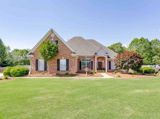 448 Cobblestone Dr, Inman, SC 29349
