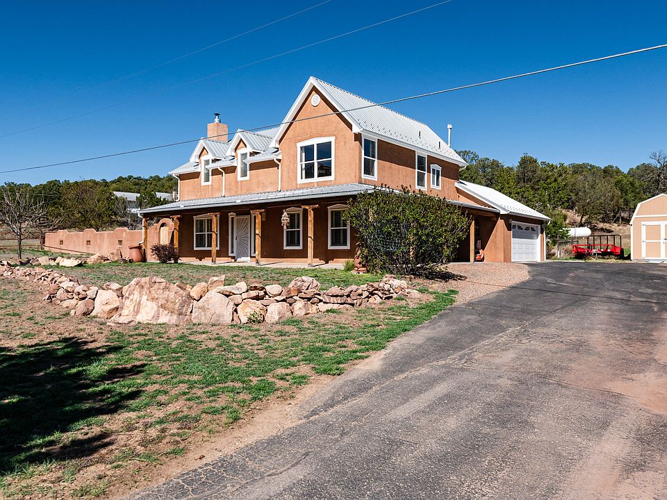 1st image of 44 Magic Valley Dr