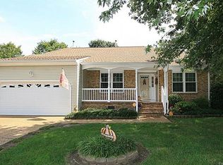 805 Melrose Ter, Newport News, VA 23608