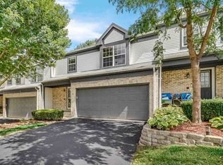 972 Old Oak Cir, Algonquin, IL