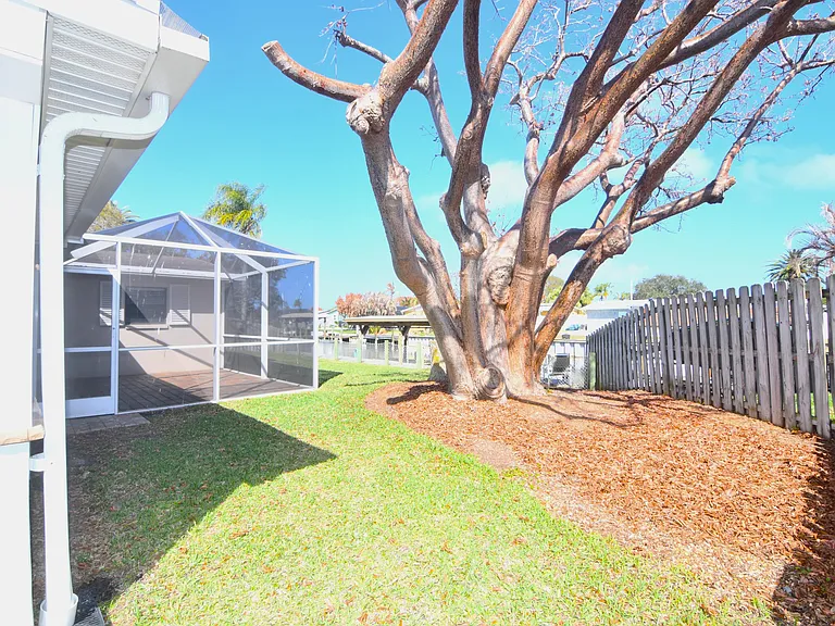 405 Sparrow Dr — Photo 24