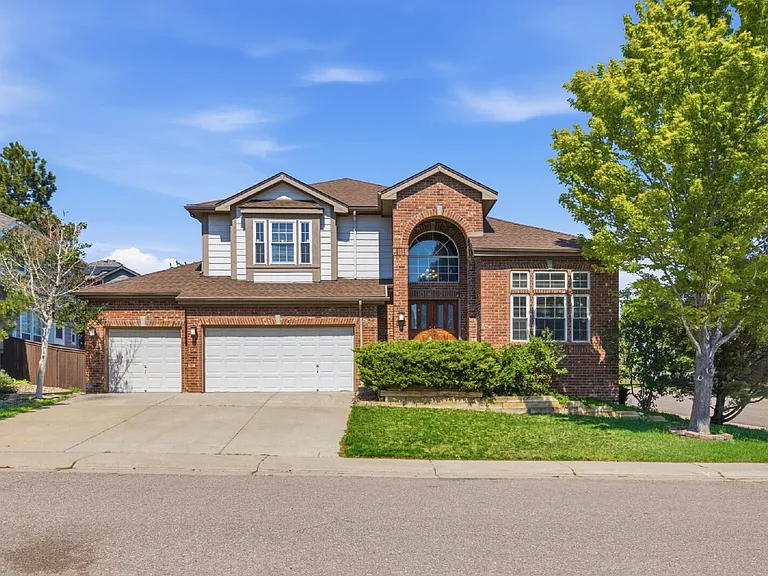 10505 White Pine Dr — Photo 2