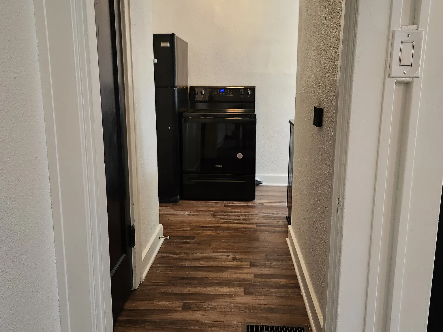 1 bed, 650 sqft, $460 — Photo 3