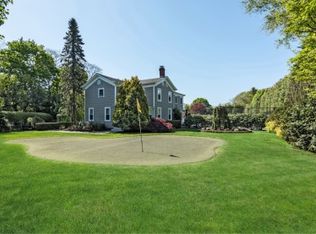135 Montauk Hwy, Westhampton, NY 11977