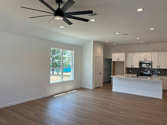 4th image of 114 Belaire Drive