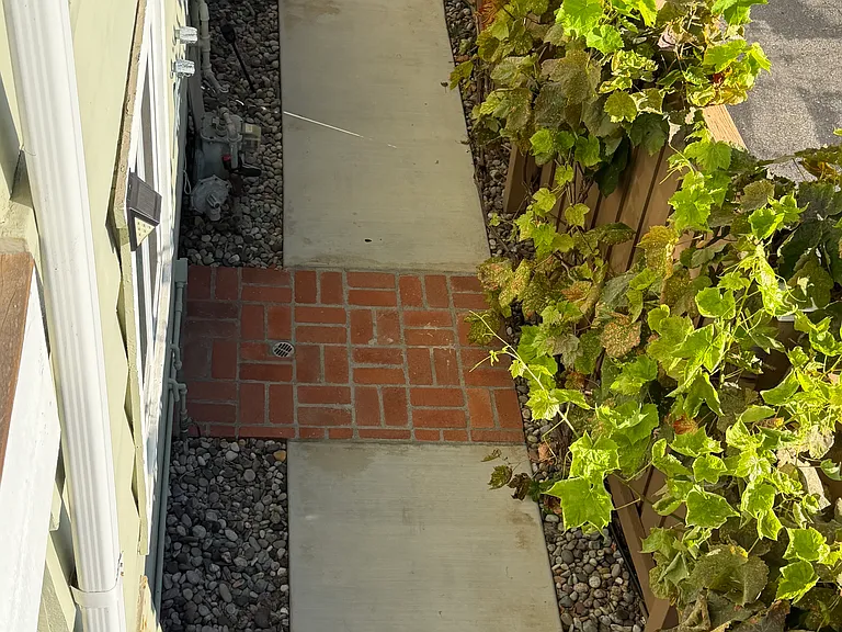 Maiden Ln — Photo 13