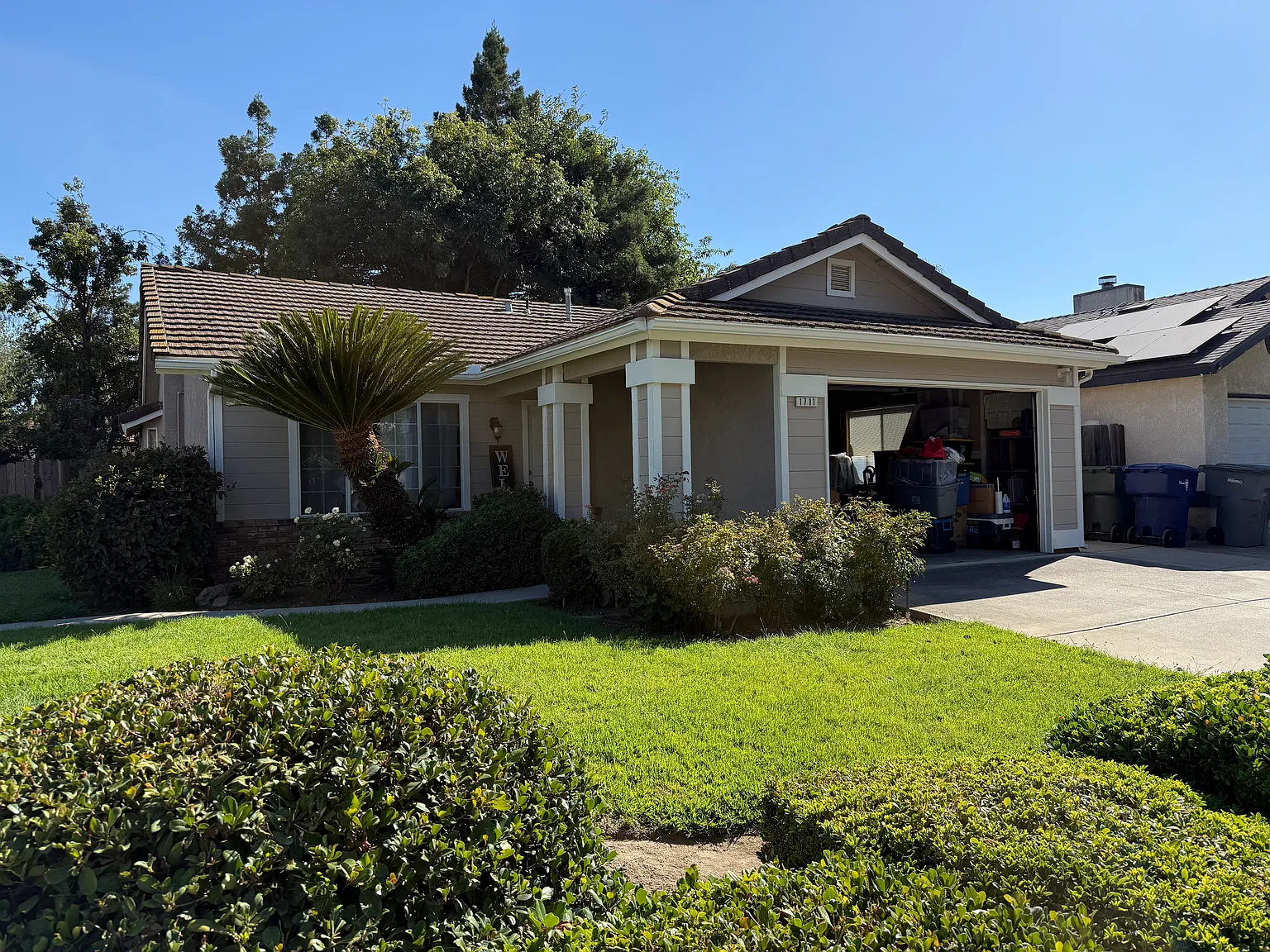 2 bed, 1.5 bath, 1062 sqft, $2,160 — Photo 1