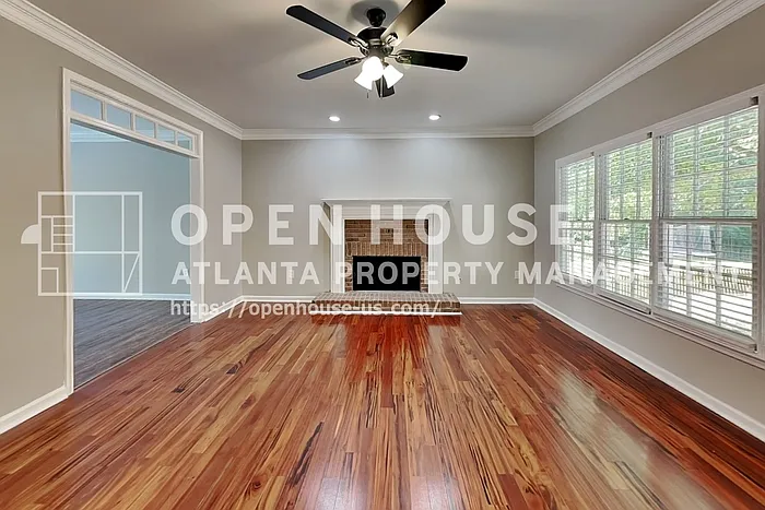 4 bed, 3.5 bath, 4264 sqft, $3,375 — Photo 3