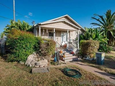 811 S 32nd St, San diego, CA, 92113