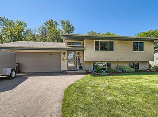 3818 Oak Ter, White Bear Lake, MN 55110