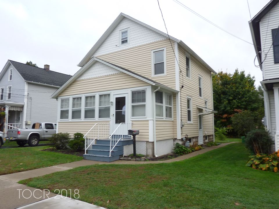 1st image of 27 W Maltbie Ave