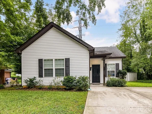 1231 Georgetown Dr, Charlotte, NC 28213