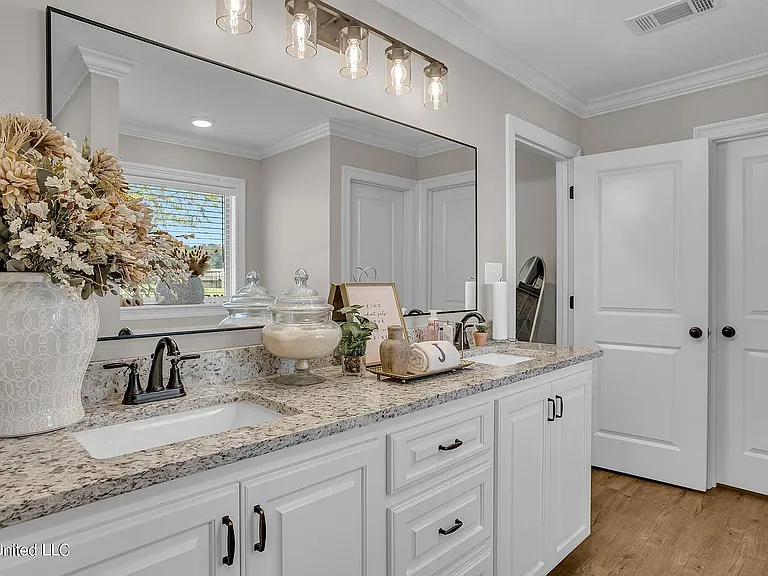 3 Stephens Ln — Photo 11