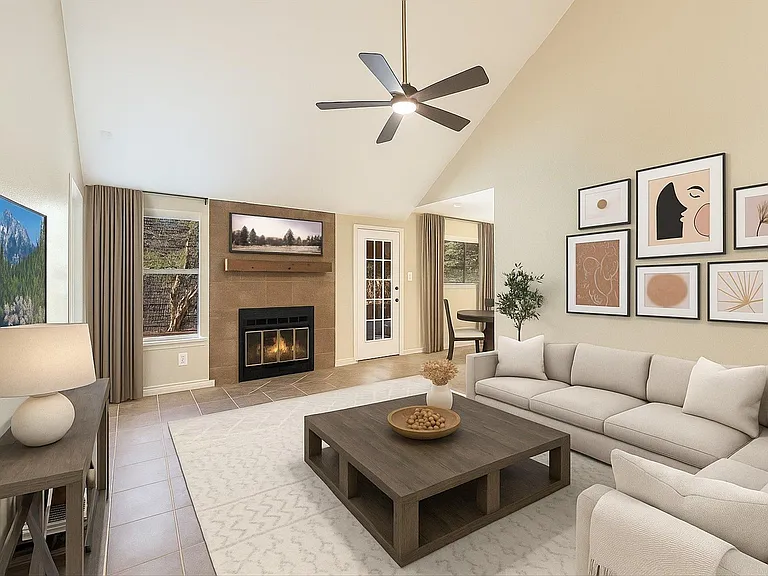 6808 Luckenbach Ln — Photo 4