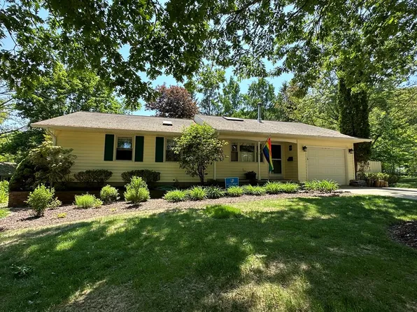 8 Grannan Dr, Corning, NY 14830