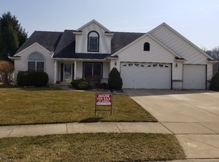 8116 Brians Ct, Lambertville, MI 48144