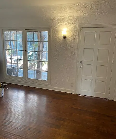5216 De Longpre Ave #5222 — Photo 11