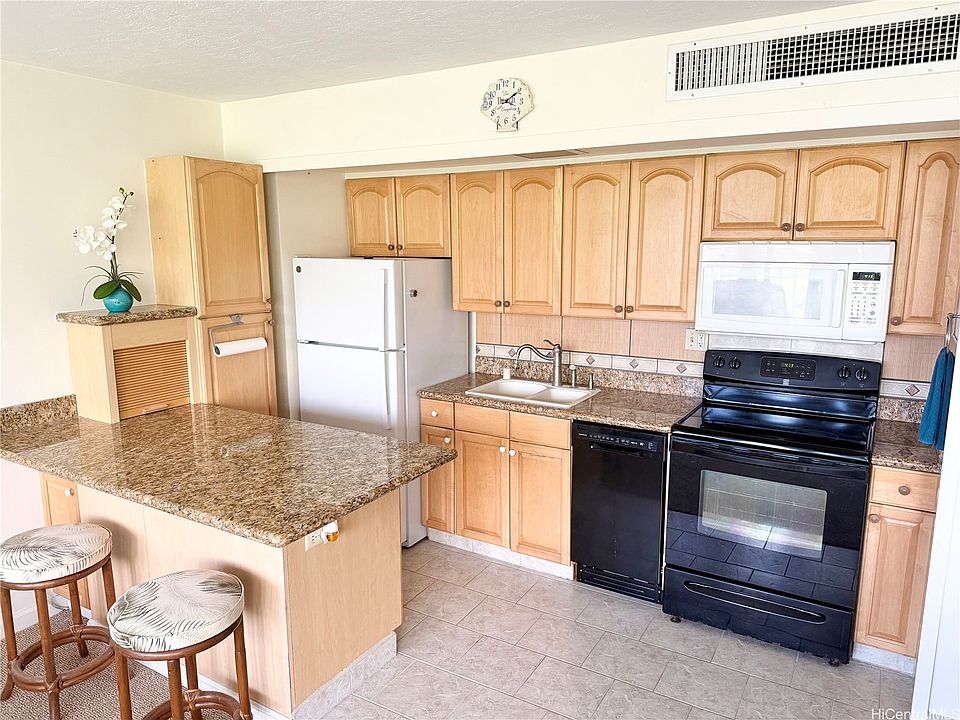 1st image of 84-740 Kili Dr APT 724