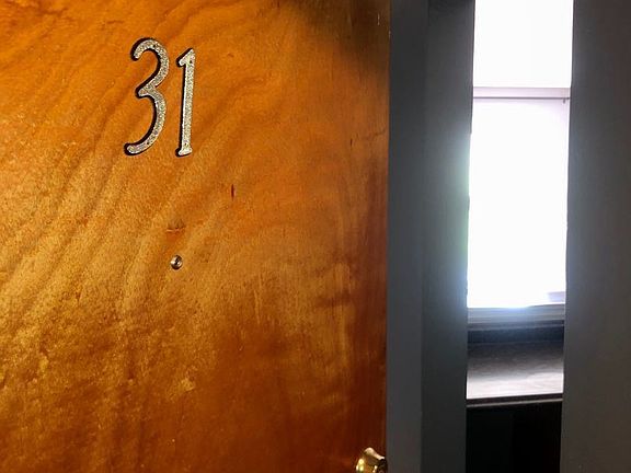 2nd image of 660 Straight St #31-650