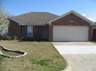 3912 Periwinkle Dr, Fort Worth, TX 76137