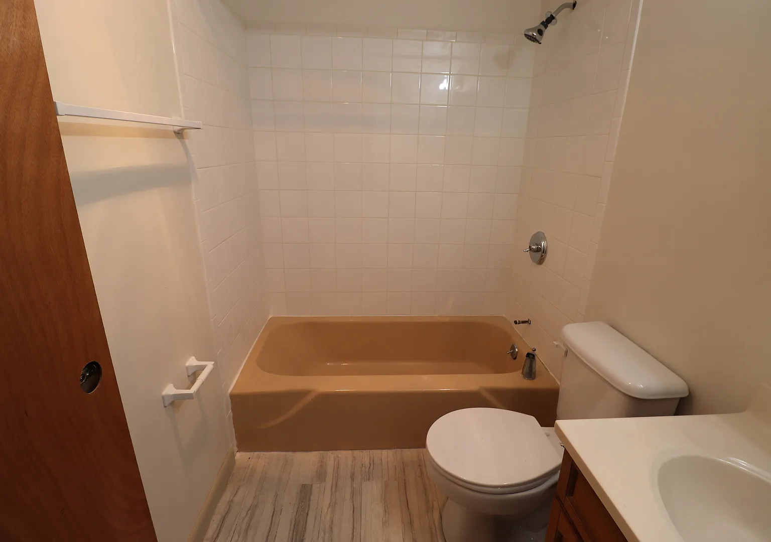 180 Bond St / Theo Investments LLC — Photo 1