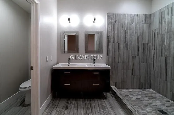 2750 Carnation Ln #4 — Photo 10